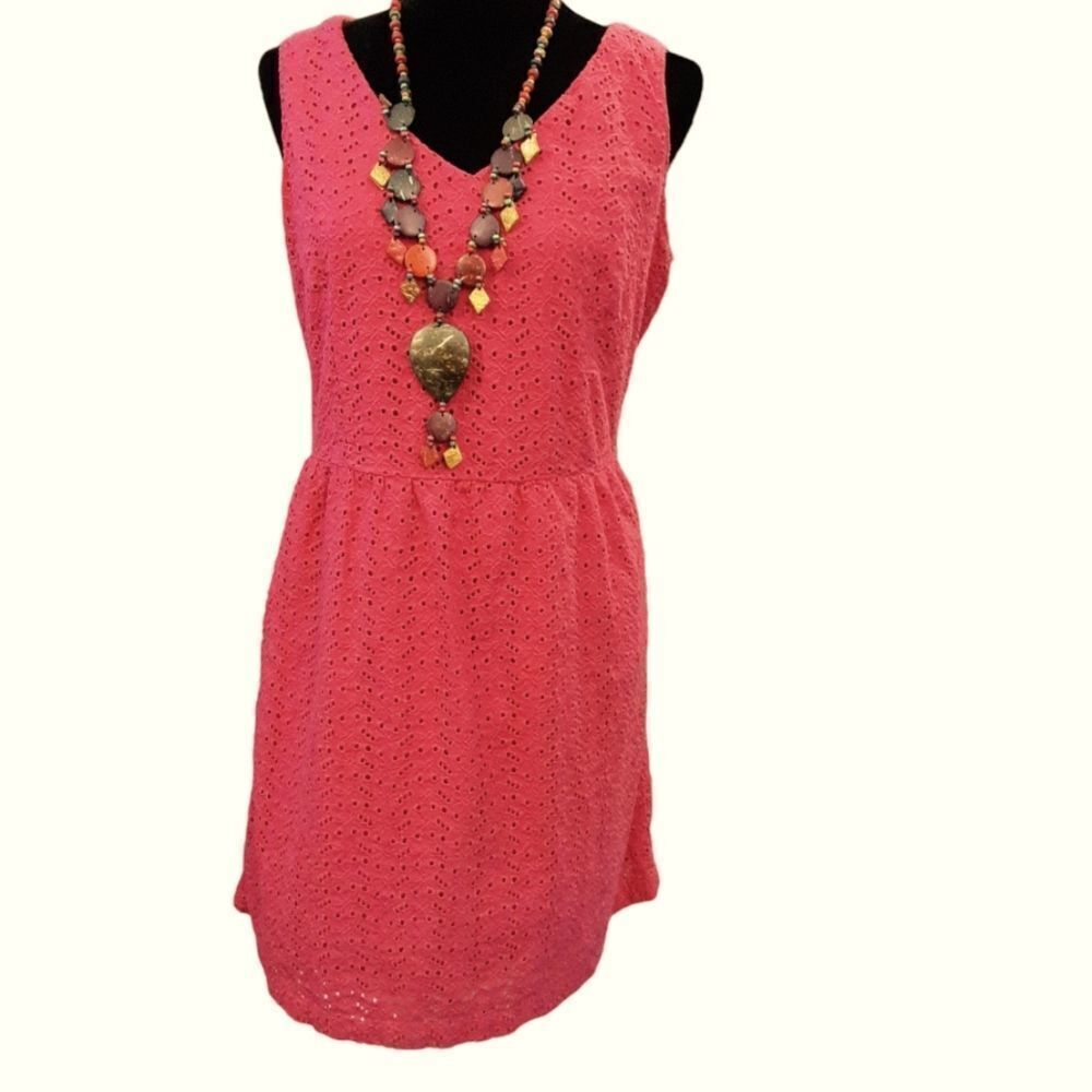 L.L.Bean Dress Fuschia Eyelet Lace Sleeveless Set-In Waist size 12 - Picture 12 of 13